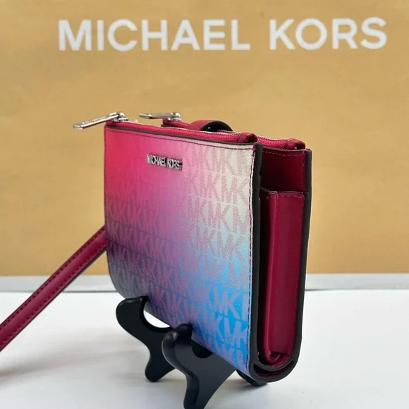 MICHAEL KORS
Jet Set Large Ombré Signature Logo Wristlet Dark Raspberry Multi - Picture 5 of 14
